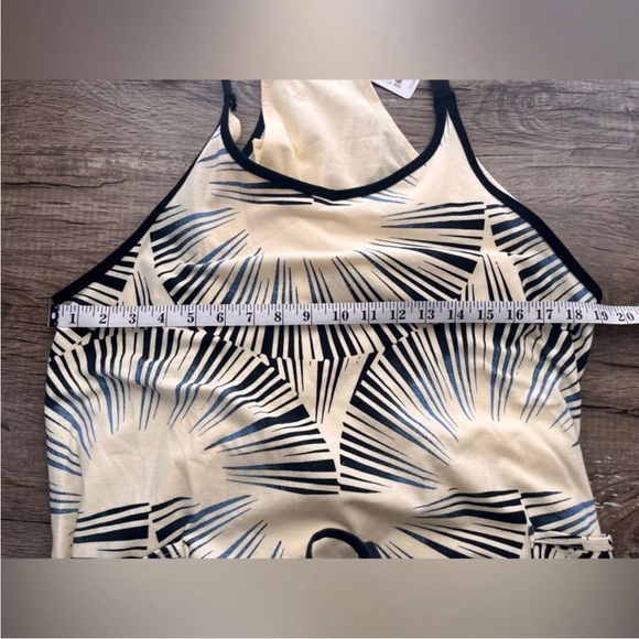 NWOT Free People Hot Shot printed mini with built in shorts - Picture 4 of 5